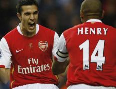 险胜首场状态出色，TL观众沸腾！，莱万多夫斯基重返赛场热度持续攀升