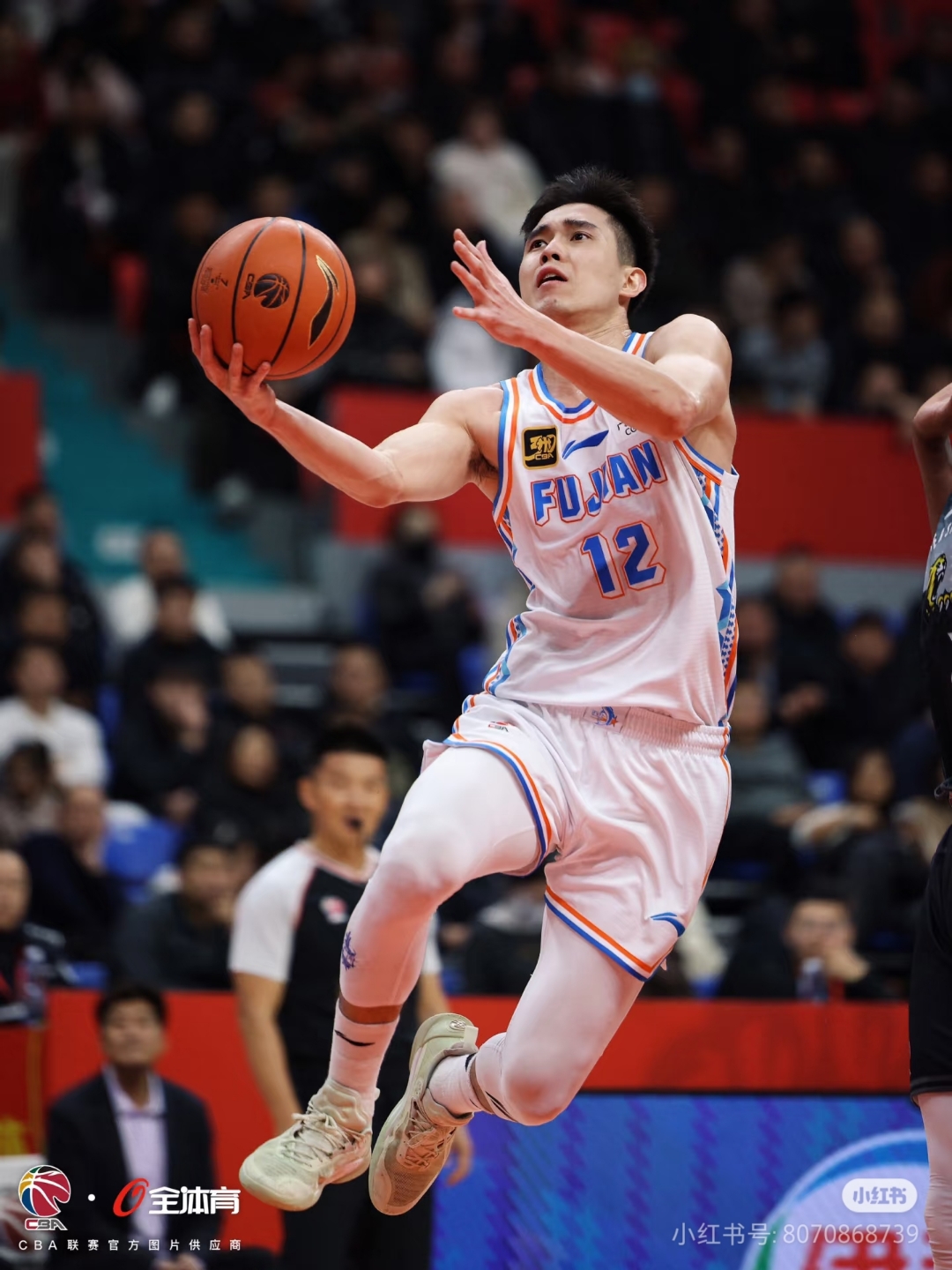 关于福建男篮稳定发挥，紧咬对手成功获胜的信息