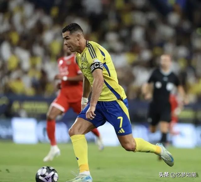  郑钦文失利惹球迷热议 