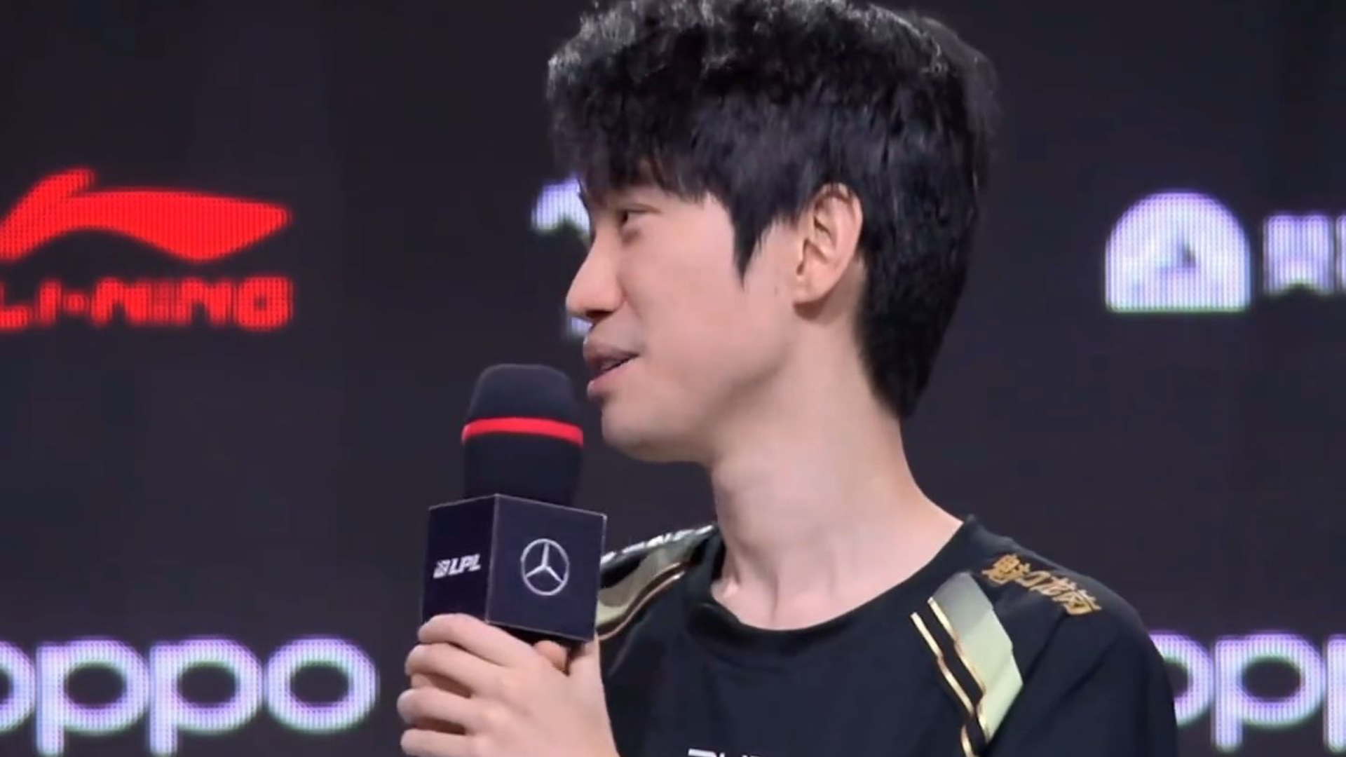  Doinb重返赛场，败北首场状态出色，DWG观众沸腾！热度持续攀升